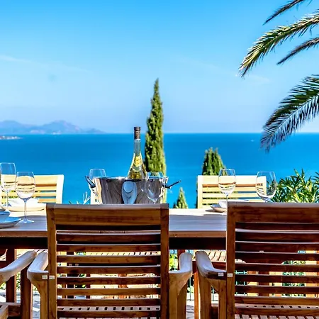 Superbe Villa, Incroyable Vue Mer, Piscine Chauffee, Climatisee Sainte-Maxime Exterior photo