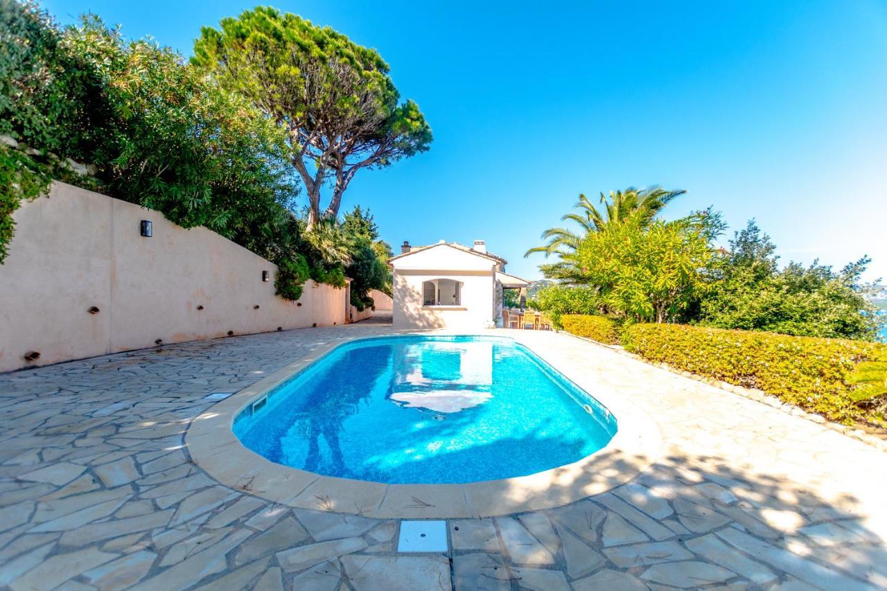 Superbe Villa, Incroyable Vue Mer, Piscine Chauffee, Climatisee Sainte-Maxime