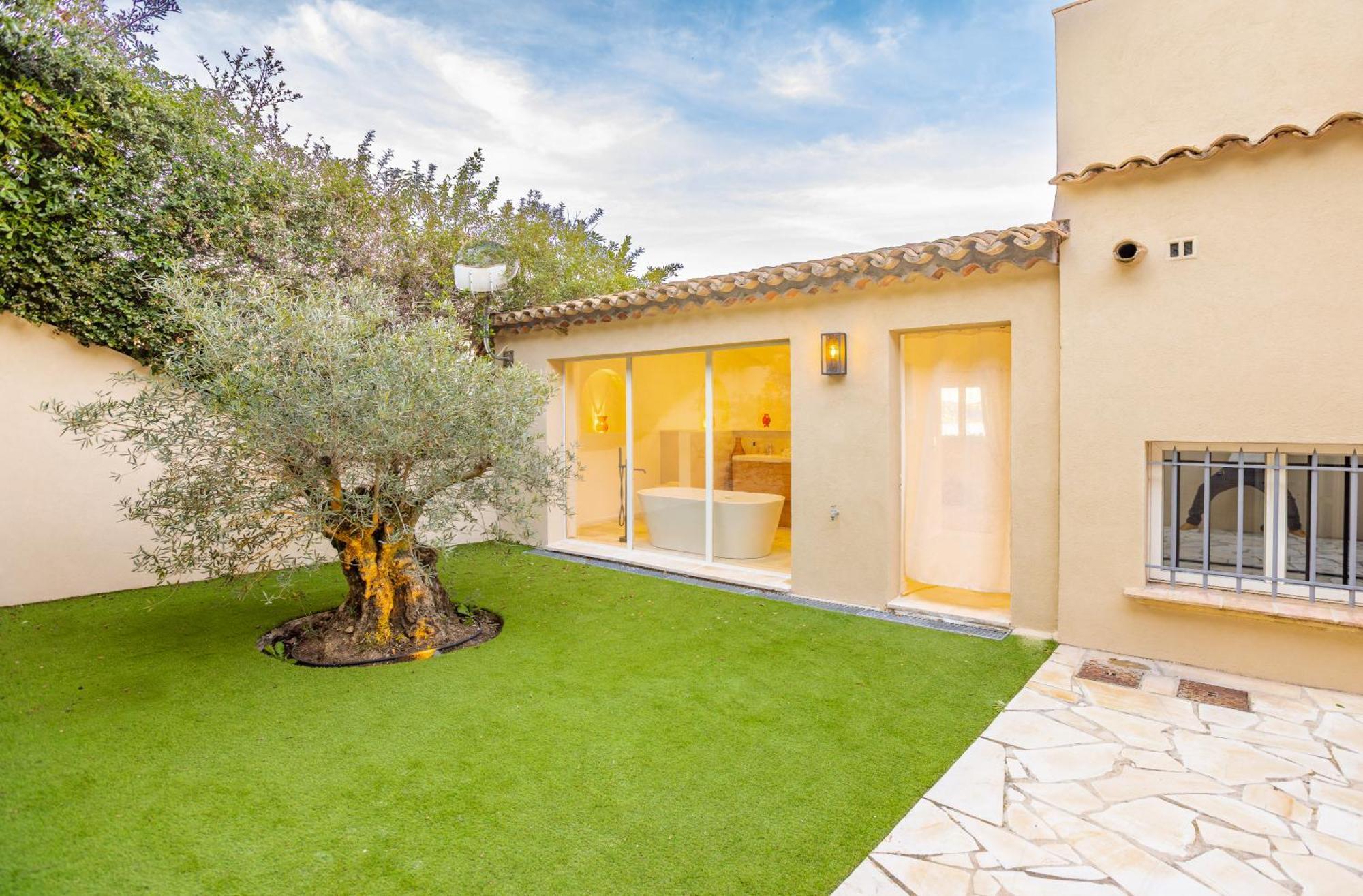 Superbe Villa, Incroyable Vue Mer, Piscine Chauffee, Climatisee Sainte-Maxime